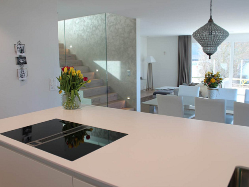 Kochinsel mit Kochfeldabzug